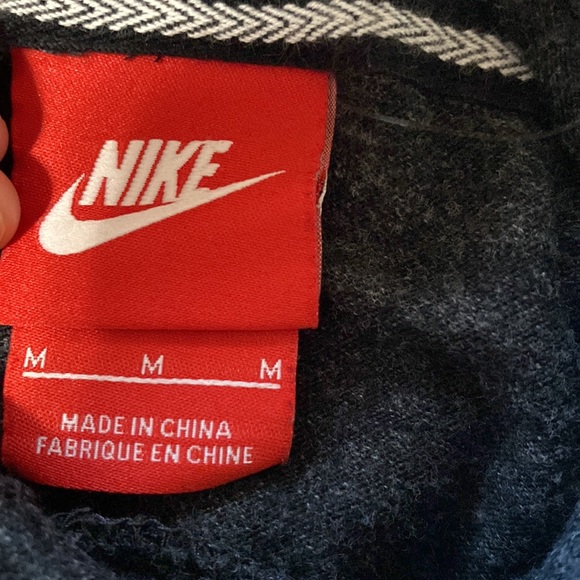 Black thin Nike hoodie with white strings - Picture 3 of 3